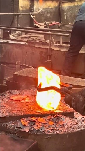 Inside the forging factory Massive Steel Upsetting in Seconds #forge #forging #machine #swaging