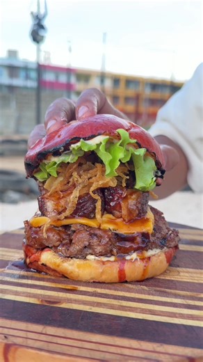 Hamburguesa casera: receta completa de carne, cebolla crispy y tender