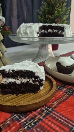 Chocolate oatmeal cake with boiled icing. Easy and delicious. #chocolatecake #boiledicing