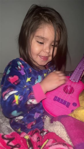 Daniela Barraza on TikTok