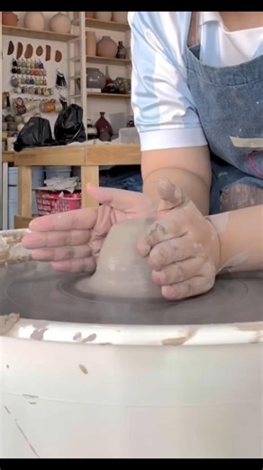 Mastering the Art of Pottery: Creating a Masterpiece! 🏺✨