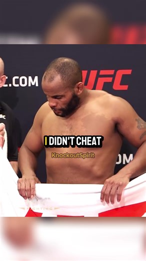 Daniel Cormier admits in the pivot podcast that he was cheating to get his weight in by putting his hands on the towel. DanielCormier, UFC, MMA, MMAFighter, DC, UFCPodcast, #ufc_mma_sport #ufcedit #danielcormier #ufc #mma