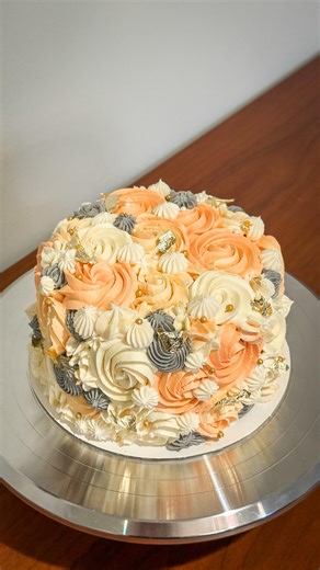 & honestly it’s so fun making my own allergy-safe cakes and knowing I don’t have to miss out just because of my food allergies✨ | Sarah & Spices