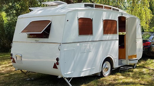 Près de Dieppe, le camping les Pommiers accueille un rassemblement de caravanes anciennes