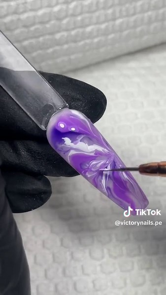 5 Formas de Usar tu Blooming Gel para Uñas Perfectas