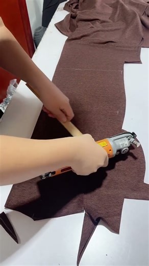 Amazing cutter #highperformance #fabriccutter #diy #cuttingskills #cuttinghacks