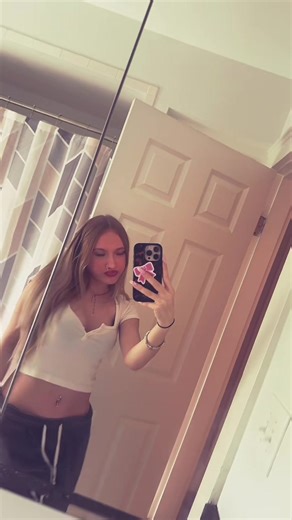 ashley cooper (@ashleycoop)’s videos with Without You - Oh Wonder