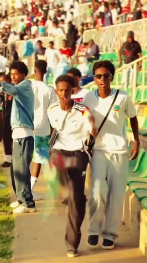 491K views · 3.1K reactions | What's your take? You can't go to a foreign country and step on their flag. A Kenya Flag on the Kenyan soil. They did not only toss and kick the flag, they also beat up their fellow Somali brothers and sisters for supporting a Kenyan Club..This is uncalled for. | 퐓퐞퐞 퐒퐚퐢퐠퐨퐧 | Facebook