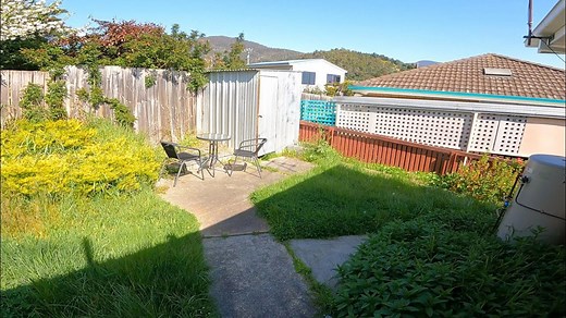 Incredible garden transformation for a sweet neighbor