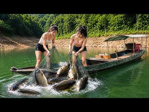 Two Sisters' Amazing Net Fishing Skills: Traditional Catching Fish in River