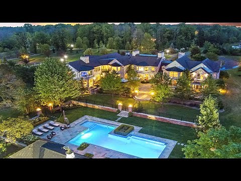 Luxurious mansion in Wisconsin from the inside | House tour for 5,995,000