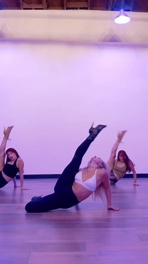 Victoria Baldesarra | Was just wondering if @usher still needs bad girls? ❤️‍🔥 Thank you for the push @brynnsamms you the bestttt! Choreography: @brynnsamms... | Instagram