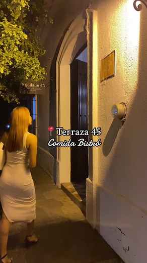 Disfruta de una cena en Terraza 45, Colima