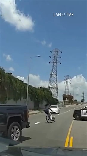 228K views · 2.7K reactions | FREEWAY FRENZY: High-stakes pursuit takes a wild turn as LAPD officer's precision maneuver stops the suspect cold. | Fox News | Facebook