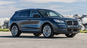 2021 Lincoln Corsair 2.3T AWD Reserve Review: Luxury Over Sportiness