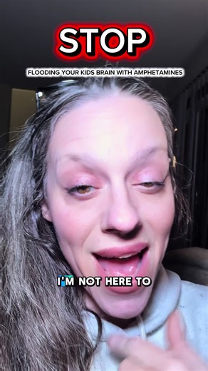 This methylated folate plus methyl-B12 formula is designed to support everyday energy, mood balance, and brain function using already-active forms your body can use right away. Unlike standard folic acid, L-methylfolate (5-MTHF) doesn’t need extra conversion, which is helpful for people who struggle with absorption or just want a more bioavailable option. Paired with methyl-B12, it helps support normal nervous system function, steady energy, and overall wellness as part of a balanced routine. Si