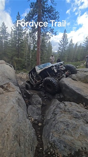 Wheeling Fordyce Trail #wheelingandwrenching #fordycetrail #toyota #offroad #offroading #rockcrawler