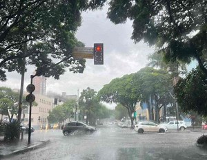 Tempo em BH: capital está sob alerta de chuva com raios e rajadas de vento