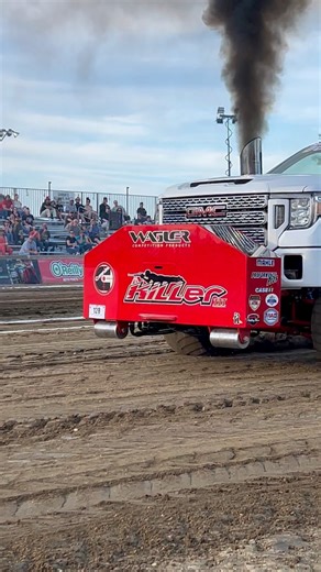 Friday night in Hutchinson, Minnesota | Full Pull