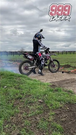 Warming up our 700cc 2 Stroke dirt bike! #2stroke #motocross