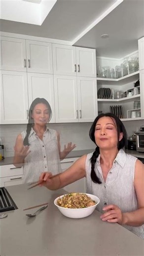 When the food is so good your soul leaves your body 😂 | Wen In the Kitchen With Ming-Na Wen