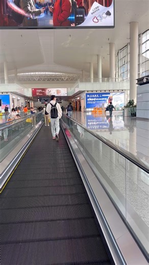 Chengdu Airport China 🇨🇳 #speedsong #song #dance #music #spedup #shenzhen #chengdu