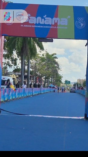 🥇Oro para el Team Ecuador🇪🇨 Manuela Ortega entrega la tercera dorada para el país en estos Juegos Suramericanos de la Juventud Panamá 2026 #triatlón #manuelaortega #teamecuador #panamá2026 #CapCut