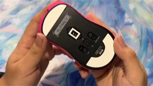 当像素风格融入鼠标，这款贱驴的RSR5S相当有个性#贱驴 #RSR5 #鼠标推荐