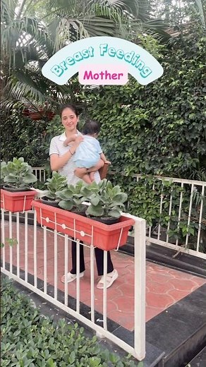 Breastfeeding in Public? This Mom Essential Makes It SO Much Easier! 🤱🏻✨
