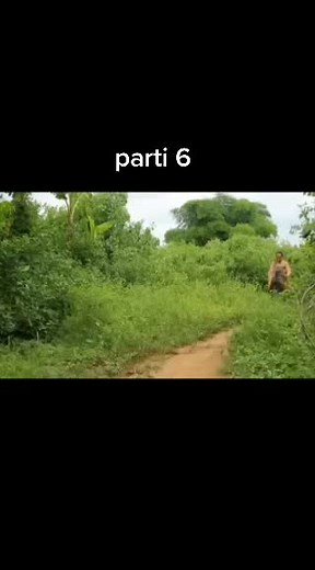 Omaligo: Une Fille Courageuse et sa Mère