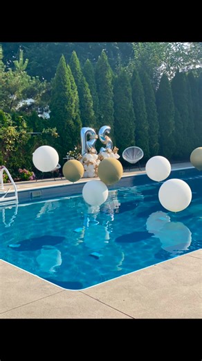 Creative Pool Balloon Decor Ideas | DS Balloons
