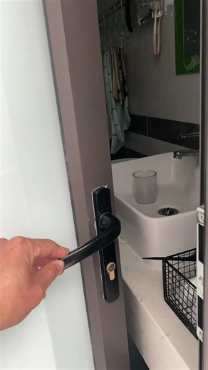 Video của controller2004 (@controller2004) với bản nhạc nhạc nền - X E P H Ố