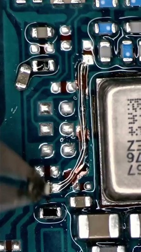 Motherboard Jumper Wire Repair 🔧 Fix Broken Traces Like a Pro!#PhoneRepair #MotherboardRepair