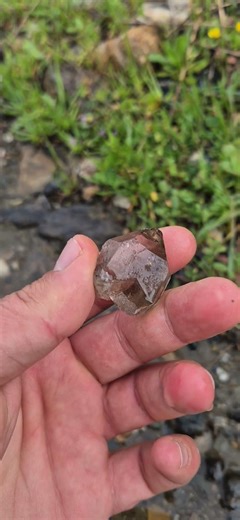 ​🔥 quartz hunting in nature