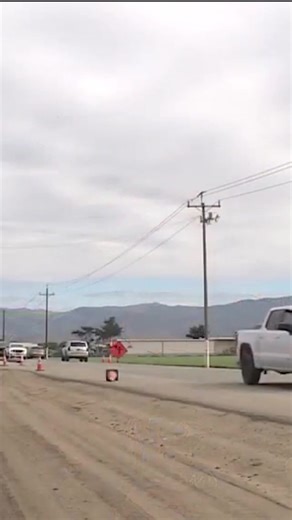 135K views · 1.3K reactions | SALINAS AMAZON | The Amazon distribution warehouse being built south of Salinas on Harris Road and Abbott Street is aiming to open by the 2026 holiday season, according to the City of Salinas. Read more: https://www.ksbw.com/article/salinas-california-amazon-facility-open-2026/68160551 | KSBW TV Action News 8 | Facebook