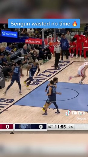 Impressive Dunk 4 Seconds into NBA Game
