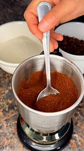 806K views · 239 reactions |  الطاحونة ديال التوابل لي كتقلب السوق فالمغرب! ⚡ تطحن ليك جميع التوابل بسهولة وبدون تعب.  فيها 8 شفرات باش تعطيك طحن نقي وسريع. | EvaStore | Facebook