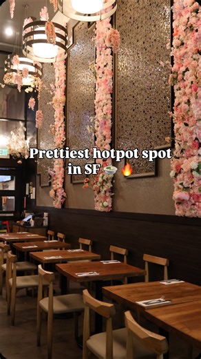 Agnes | Bay Area Foodie on Instagram: "Prettiest hotpot spot in SF 🍲 🔥 📍 Blackwood SF 2150 Chestnut St, San Francisco, CA 94123 Follow @agnespittioni for more hotpot spots! This place is so cute for brunch, and now they even have a special dinner menu!! We came on a weekend night and it was packed. We tried their new dishes and omg the meats were so tender and flavorful. We paired everything with their delicious drinks — I went with the French 75 and it was super refreshing! We also tried the