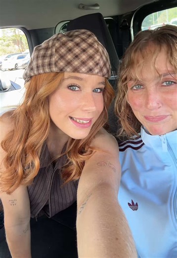 Navigating University Life: A Moving Vlog Experience