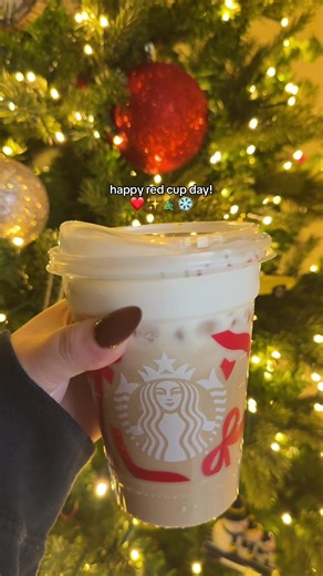 @Starbucks #starbucks #redcupday #christmas