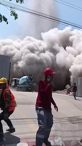 17K views · 153 reactions | BANGKOK, THAILAND: HIGH RISE BUILDING COLLAPSES AFTER STRONG EARTHQUAKES HIT CENTRAL MYANMAR WATCH: A high rise building collapsed in Chatuchak in Bangkok, Thailand after the magnitude 7.7 and magnitude 6.4 earthquakes struck Central Myanmar, that was also felt in Thailand, Laos, China, Bangladesh, and India. I : @nongmeaw33 via X | Voice of Filipino | Facebook