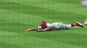 CIN@STL: Hamilton robs Gyorko with a diving catch | 07/15/2018