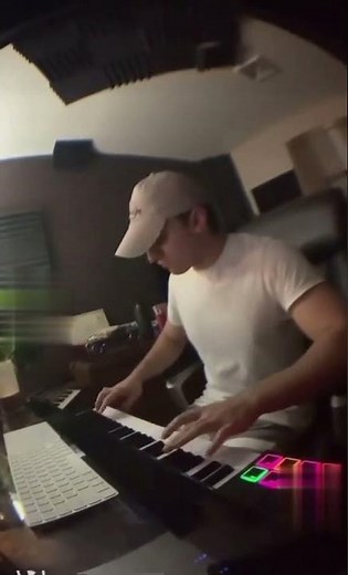 Amazing Guitar VST - Electric Sunburst