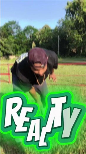 What is the REALITY of frog stand? 😲 #shorts