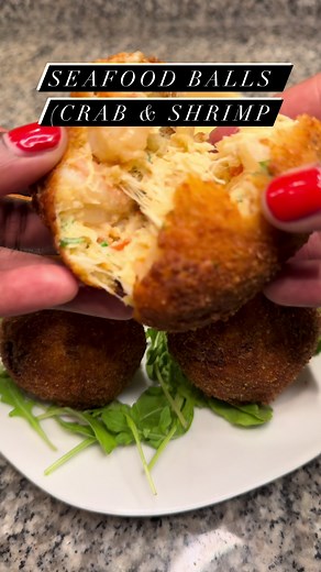 ✨Seafood Balls (Crab and Shrimp)✨ 1 lb Shrimp Season with: 1 tsp Creole Seasoning 1 tsp Garlic Powder 1 tsp Onion Powder 1/2 tsp Cayenne Pepper 3 tsp Olive Oil 1. Clean shrimp and season with creole seasoning, garlic powder, onion powder, and cayenne pepper. Coat shrimp with 1 tsp of olive oil. 2. To a pan add 2 tsp of olive oil. Heat oil on medium heat. 3. Add shrimp to the pan and cook for 1 minute on each side 4. Remove shrimp and cut shrimp into small pieces 16 oz Lump Crab Meat 1 lb Shrimp 