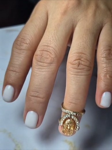 Manicure con base rubber 🤍 Ideal para fortalecer la uña natural y mantener un acabado limpio y elegante ✨💅#fyp #gdl #uñas