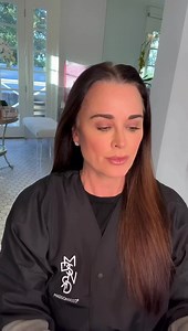 If you know me, you know I am constantly battling my gray roots growing in. @madisonreed Radiant Hair Color Kit in shade Sondrio Brown has been a life saver for that much needed refresh! 💁🏻‍♀️ Use my code KYLE20 to try! #MadisonReedPartner #ad www.madison-reed.com/kyle [madison-reed.com] | Kyle Richards