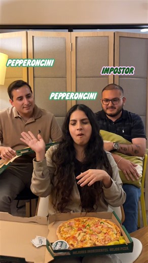 Hay un impostor en los Papa Days y no es el pepperoncini 💚🍕 Disfruta tus pizzas favoritas desde s/29.90 😏🍕 (solo hasta el 11/01) 💚Pídelas por delivery o web y aprovecha antes que se acaben las promos 👀 #PapaDays #PapaJohns #PizzaLovers | Papa John's Pizza