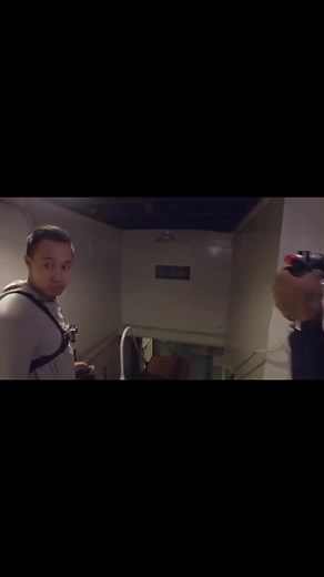 Ryan gets scared by a pigeon. #ryanbergara #shanemadej #buzzfeedunsolved