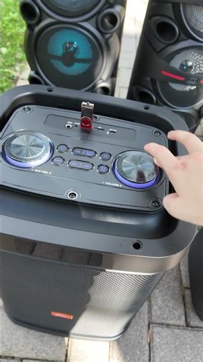 This portable speaker's volume control is INSANE 🔊 #portablespeaker #dj #shorts